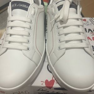 D&G Tennis how’s size 40 European women’s size